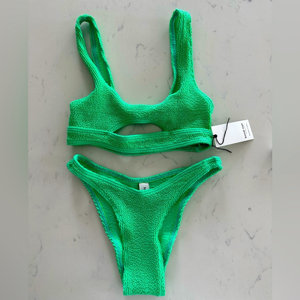 BONDEYE Bikini Set (worn once !) color: apple size: o/s